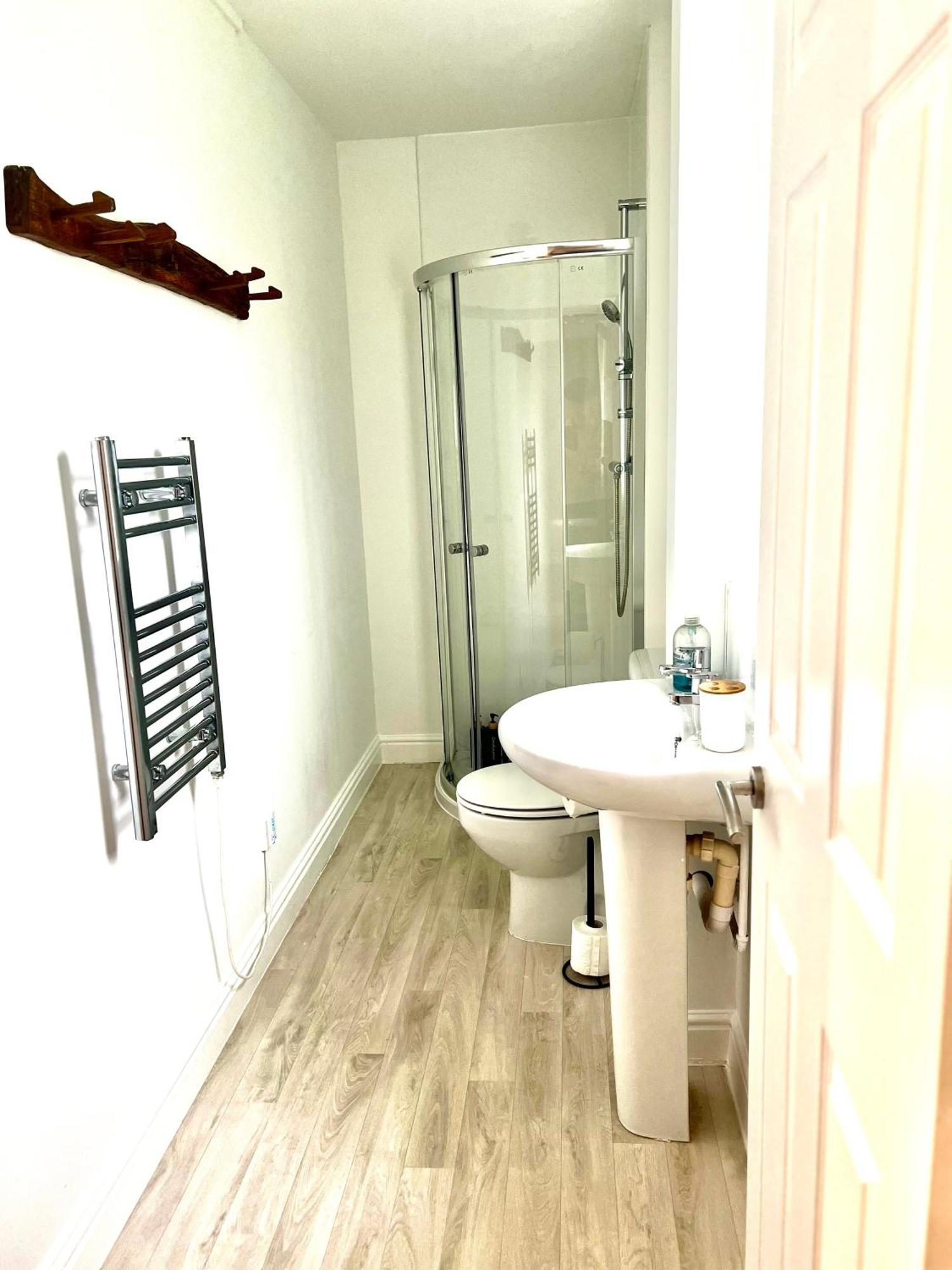 Castleford Cottage , Lowermill Estate Somerford Keynes エクステリア 写真